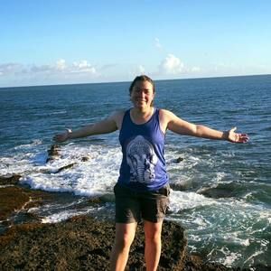 Meet your Posher, Ema